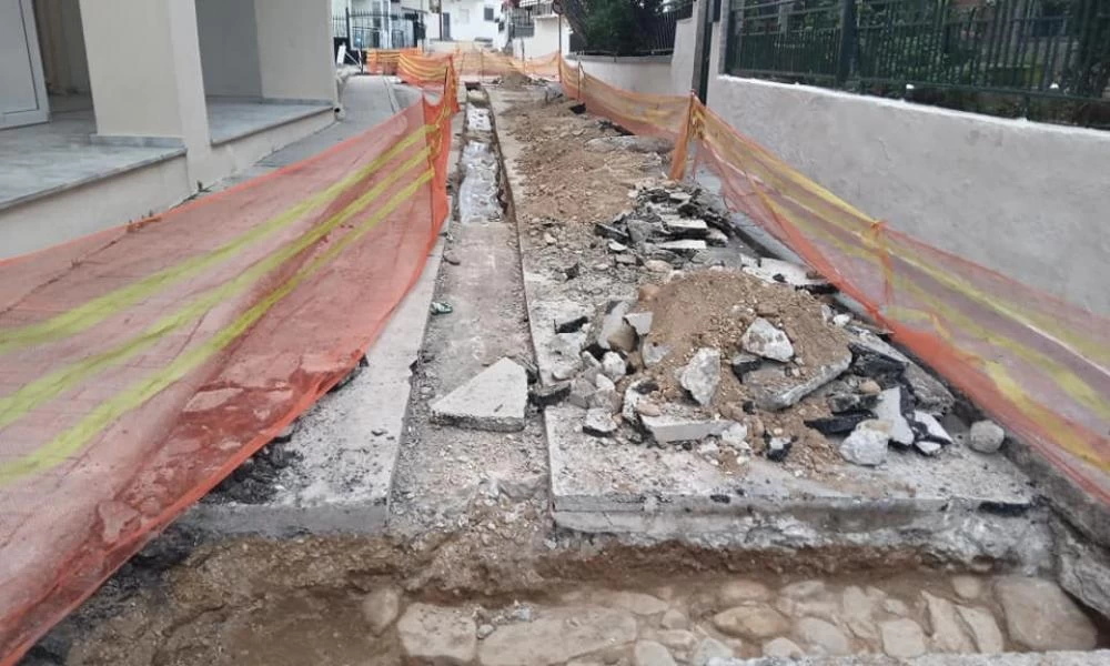 Ξάνθη: Εργασίες φυσικού αερίου έφεραν στο φως λιθόστρωτο δρόμο 200 ετών